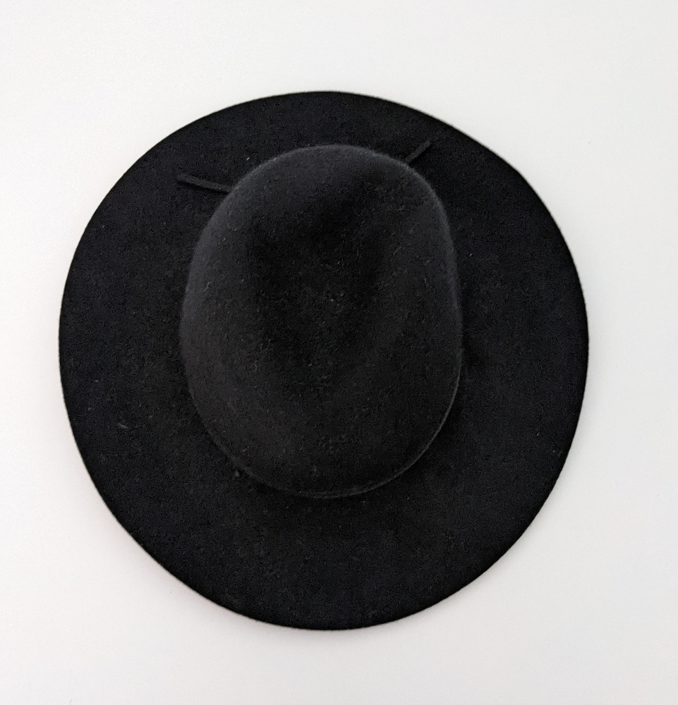 Black hat - Picture 2 of 4